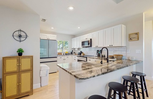Diplomat House | Coastal home with private pool, lanai, internet, and washer and dryer