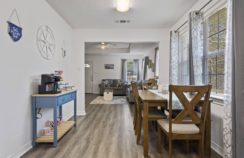 Mississippi City Apartment | Coastal inspired Duplex. Close to the beach! #2