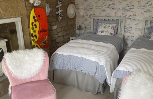 Newbiggin-by-the-Sea House | Coastal Joy - Family and friends bedrooms