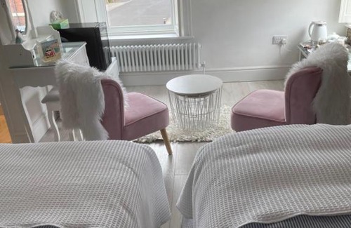 Newbiggin-by-the-Sea House | Coastal Joy - Family and friends bedrooms