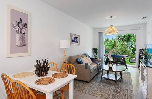 Baymeadows House | Coastal Living - Games/Pool/Volleyball