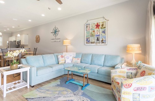 Sunset Pass House | Coastal Living Perfected: Banana Bay's Intracoastal Retreat with Sandy Shores