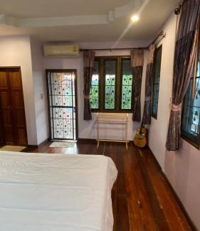 Bang Sare House | Coastal Lodge Bang saray