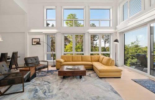 Wellfleet House | Coastal Luxury Near Wellfleets Best Beaches