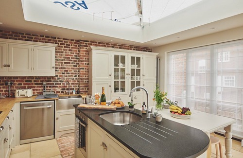 Hamble-le-Rice Cottage | Coastal Manor Retreat - Luxury Cottages