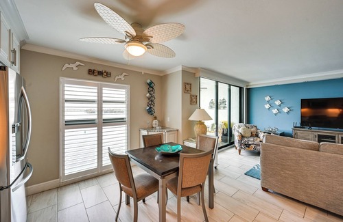 Marco Island Apartment | Coastal Marco Island Condo w/Club Amenities!