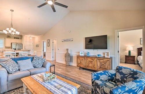 Central Myrtle Beach Apartment | Coastal Myrtle Beach Condo with Pool Access!