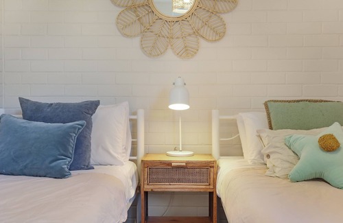 Merimbula Cabin | Coastal N Cosy at Calendo Apartments