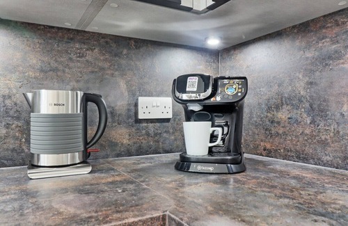 Walton on the Naze Apartment | Coastal Nest - Premium flat,3 Minutes to the Beach