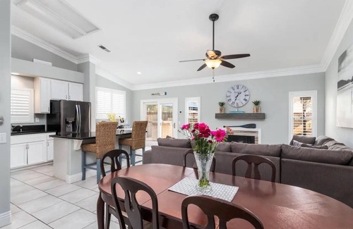 North Valley House | Coastal Oasis w heated Pool & Spa by beachn