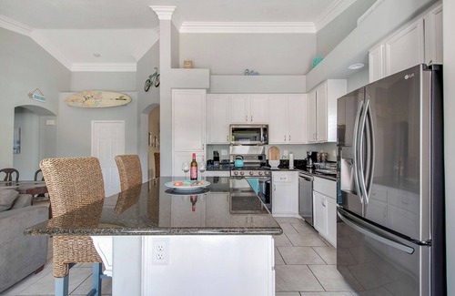 North Valley House | Coastal Oasis w heated Pool & Spa by beachn