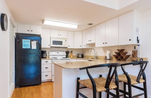 Crescent Beach Condo | Coastal Retreat at Tradewinds 92 – Bring Your Boat