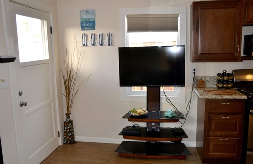 Carlsbad House | Coastal Retreat: Carlsbad Beach & Village only 2 blocks walk