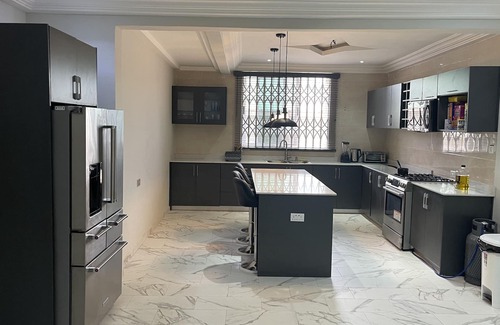 Cape Coast House | Coastal Retreat is situated just an 12minute drive to the Coast cape Castle