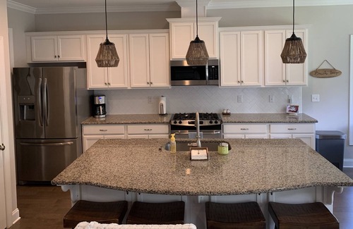 St. James House | Coastal Retreat Minutes from the Beach/Oak Island and Historic Southport