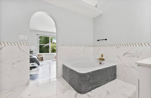 Palm Coast House | Coastal Retreat - Roomy, Relaxing, Pool