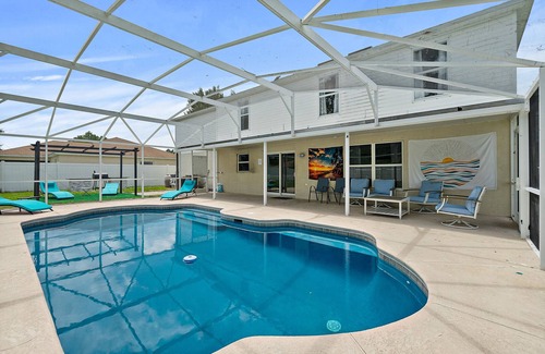 Palm Coast House | Coastal Retreat - Roomy, Relaxing, Pool