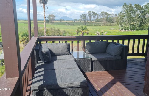 Matata House | COASTAL RETREAT WITH GREAT VIEWS AND ALL THE COMFORTS OF HOME