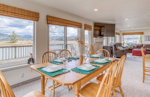 Nehalem Condo | Coastal River Haven