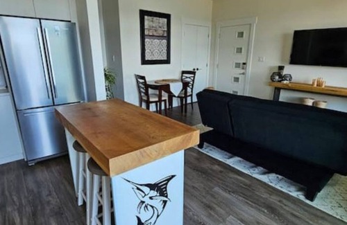 Sooke Apartment | Coastal Shores Oceanside Retreat