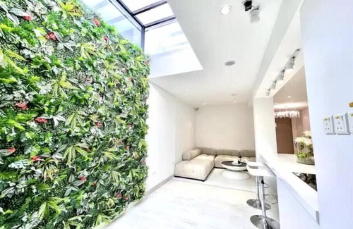 Marine Parade Apartment | Coastal Suite 03