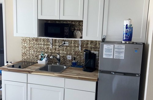 South Peninsula Historic District Condo | Coastal Tides Ocean View Studio
