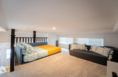 San Luis Obispo House | Coastal Tiny House 2 Queen Beds low loft