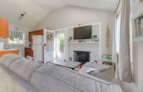 North Truro Cottage | Coastal Truro Cottage - Close to Beaches & Ptown!