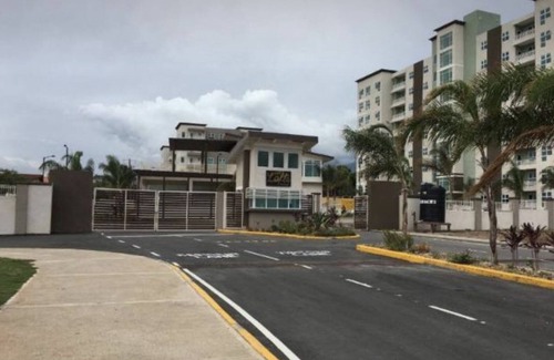 Beverly Hills Apartment | Coastal Vibe High-Rise Luxury 2BR - 24HR Security