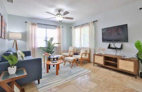 Trailer Estates House | Coastal Villa W Amazing Courtyard - Splash Pad!