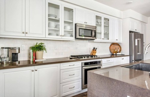 Leucadia House | Coastal Village Townhome | Blocks2 Grandview Beach