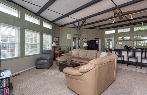 Ocean Pines House | Coastal Waterfront Getaway- Pet Friendly - Pools- Golf-Sleeps 8- Self Check-In !