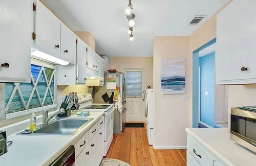 Saint Simons Island Condo | Coastaway for your getaway or longer stay on SSI!