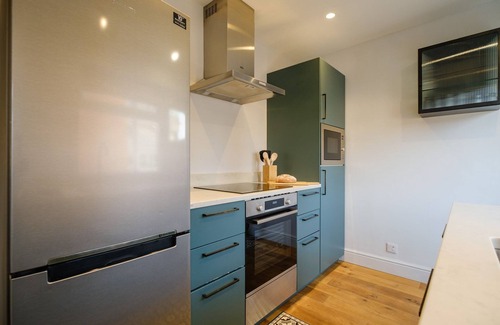 Aldeburgh Cottage | Coastguards - sleeps 6 guests in 3 bedrooms