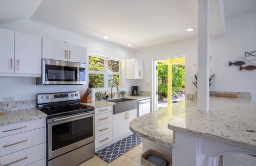 West End Villa | COASTIN' A-LONG - bright & breezy Caribbean vibes above beautiful Long Bay