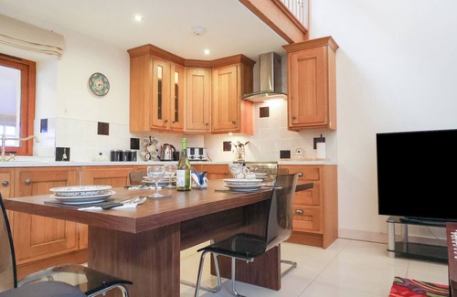 Bicton Cottage | COB BARN, family friendly, character holiday cottage in Aylesbeare