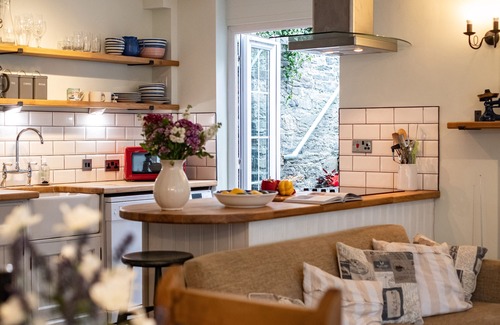Boscastle Cottage | COBBLE COTTAGE, family friendly, with open fire in Boscastle