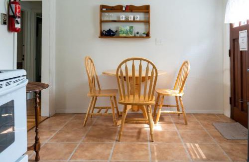 Tay Valley House | Cobblestone 2-Bedroom Cottage #2 Graham