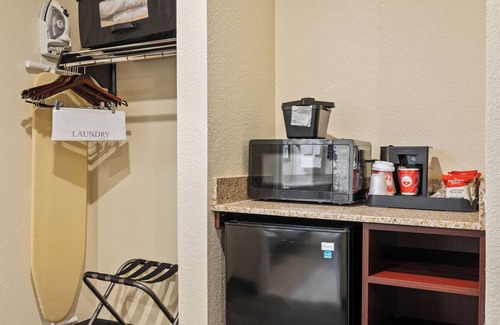 Alpine Hotel | Cobblestone Hotel & Suites - Alpine