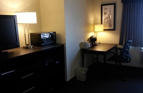Wisconsin Rapids Hotel | Cobblestone Hotel & Suites – Wisconsin Rapids