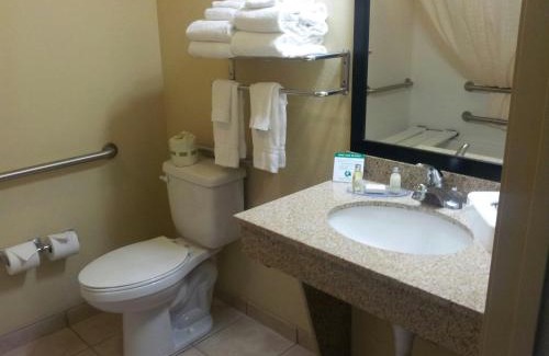 Hartington Hotel | Cobblestone Inn & Suites - Hartington