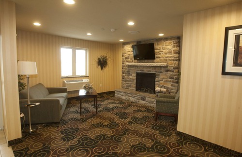 Langdon Hotel | Cobblestone Inn & Suites - Langdon