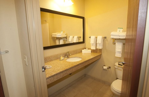 Langdon Hotel | Cobblestone Inn & Suites - Langdon