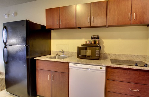 Rugby Hotel | Cobblestone Inn & Suites - Rugby