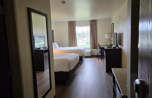 Schuyler Hotel | Cobblestone Inn & Suites - Schuyler