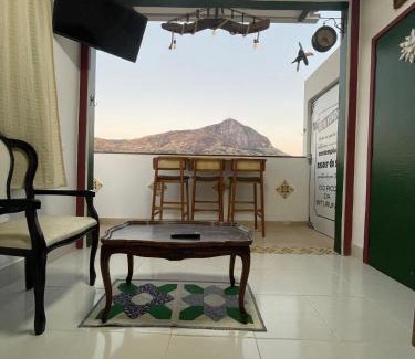 Ilha dos Araujos Apartment | Cobertura com vista pro por do sol