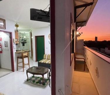 Ilha dos Araujos Apartment | Cobertura com vista pro por do sol