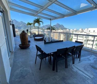 Barra da Tijuca Apartment | Cobertura duplex barra