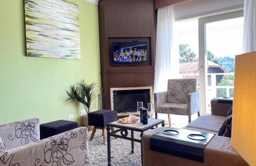 Vila Everest Apartment | Cobertura duplex em Capivari-Campos do Jordão