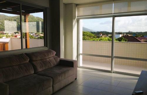 Rio Tavares Apartment | Cobertura Duplex com Vista Panorâmica, Jacuzzi e Churrasqueira, próximo ao mar e ao Novo Campeche.